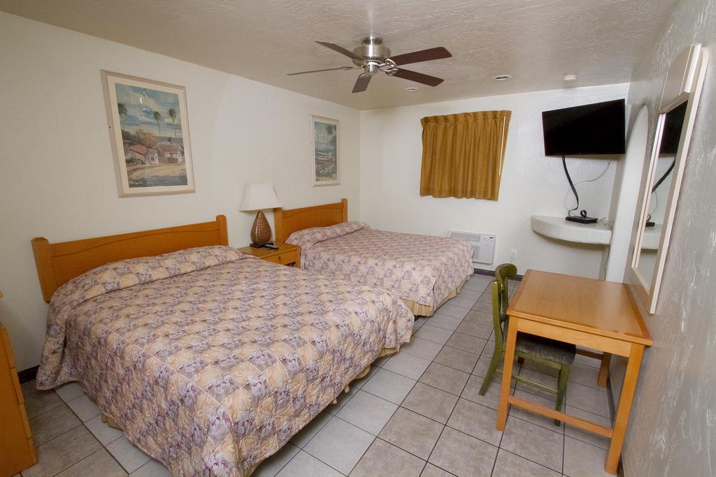 Mission Bell Motel Вентура Екстериор снимка
